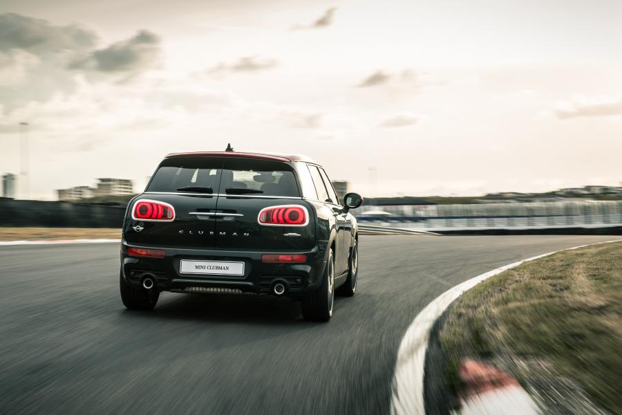 Mini John Cooper Works Clubman 2016 года  (WW) (фото 7 из 102)